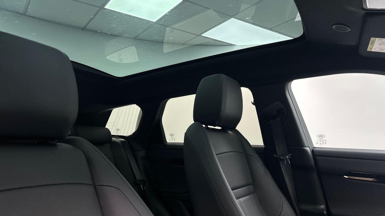 Used Land Rover Range Rover Evoque 2025 for sale - 76189506: Photo 21