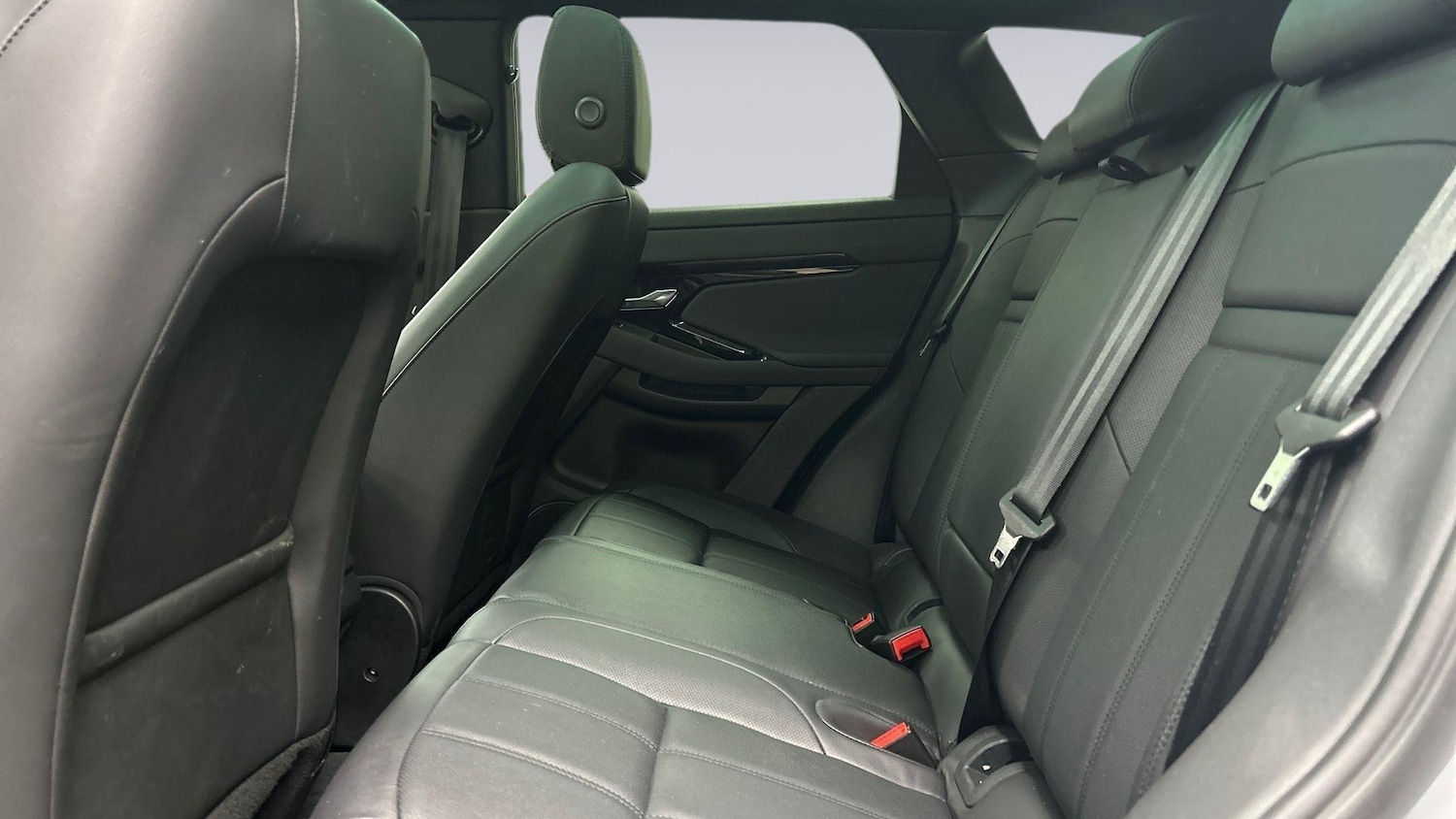 Used Land Rover Range Rover Evoque 2025 for sale - 76189506: Photo 4