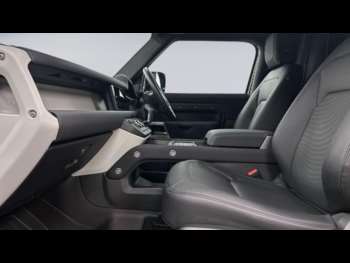 Used Land Rover Defender 90 2023 for sale - 74851611: Photo