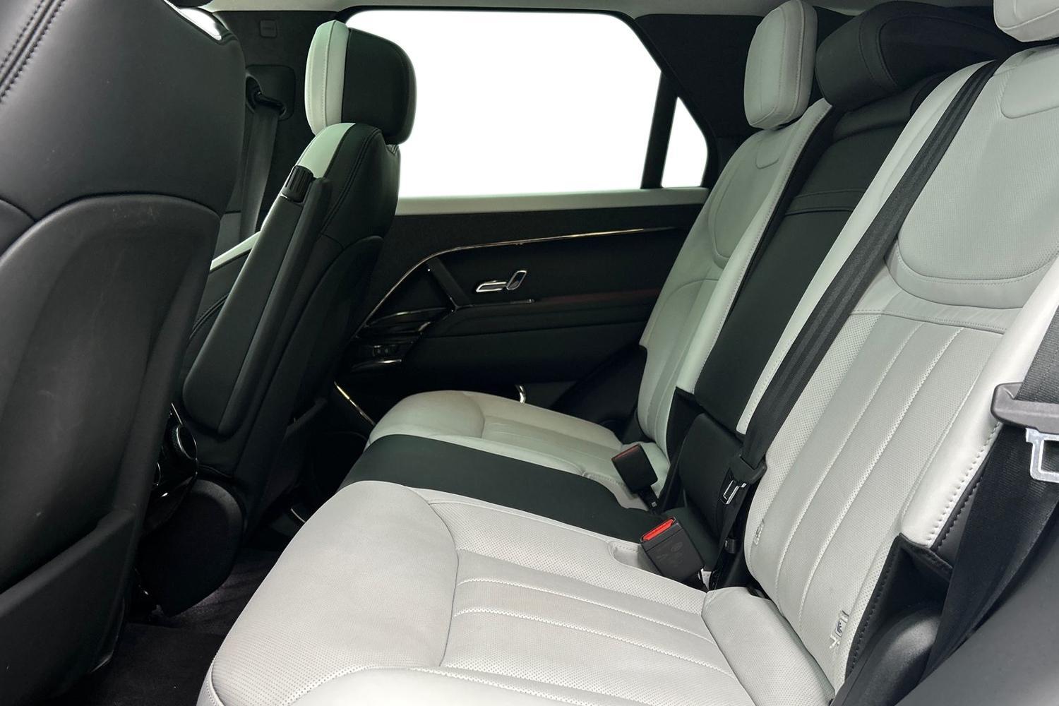 Used Land Rover Range Rover Sport 2023 for sale - 76084179: Photo 4