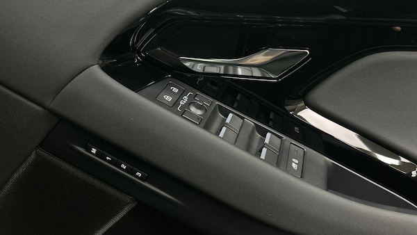 Used Land Rover Range Rover Evoque 2025 for sale - 75280050: Photo 25