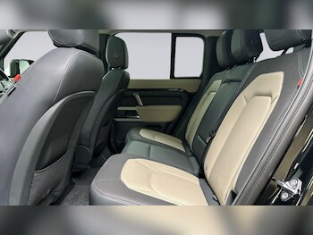 Used Land Rover Defender 110 2023 for sale - 76159063: Photo 4