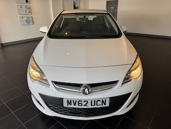 Used Vauxhall Astra 2013 for sale - 75375281: Photo
