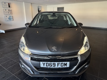 Used Peugeot 208 2019 for sale - 77762241: Photo