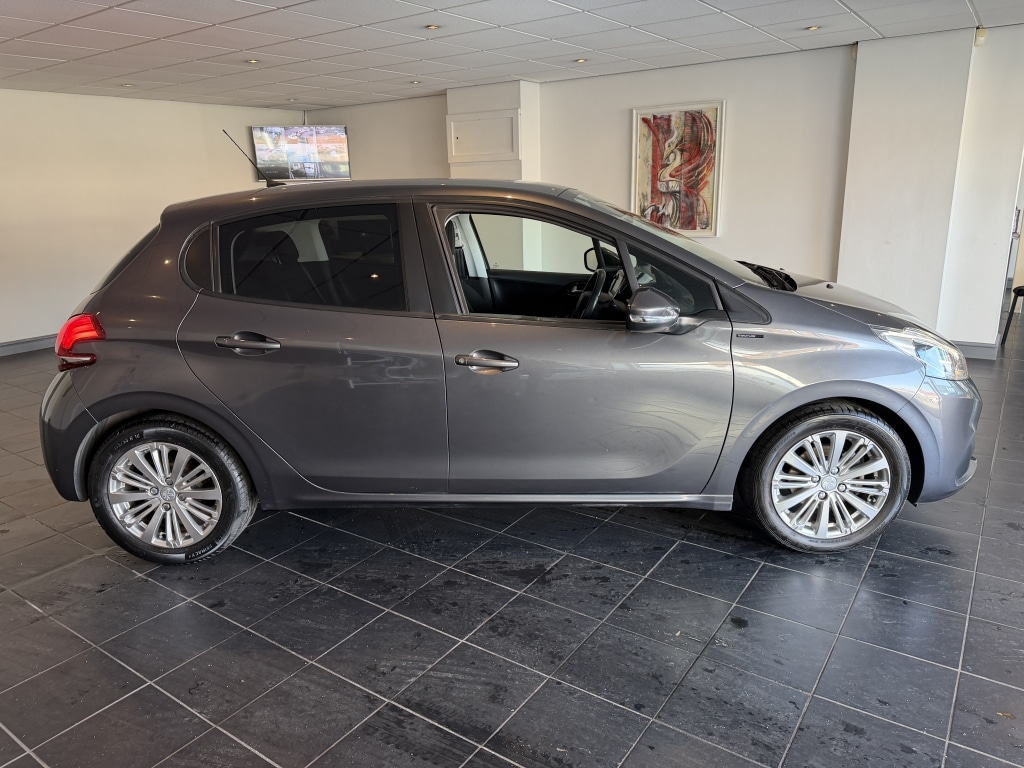 Used Peugeot 208 2019 for sale - 77762241: Photo 8