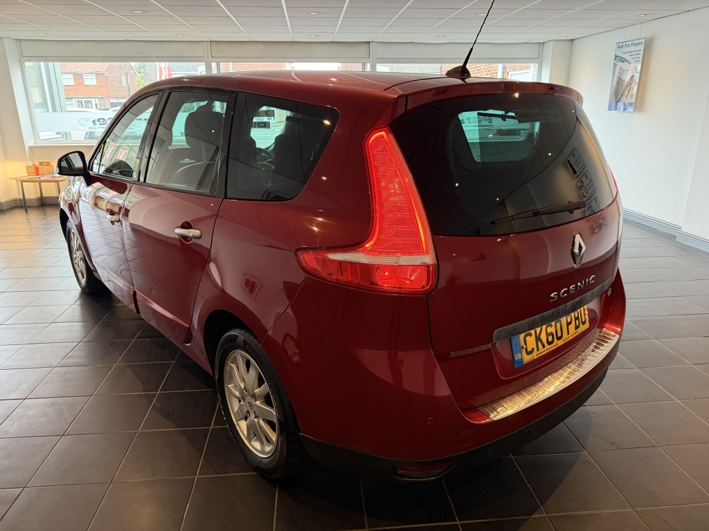 Used Renault Grand Scenic 2010 for sale - 76159708: Photo 5