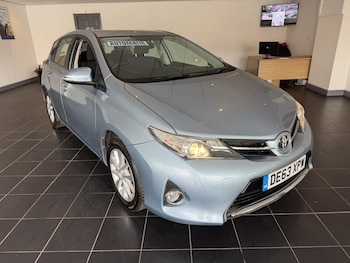 Used Toyota Auris 2013 for sale - 79086150: Photo