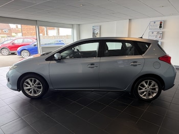Used Toyota Auris 2013 for sale - 79086150: Photo