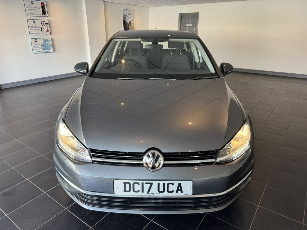 Used Volkswagen Golf 2017 for sale - 75826870: Photo 2