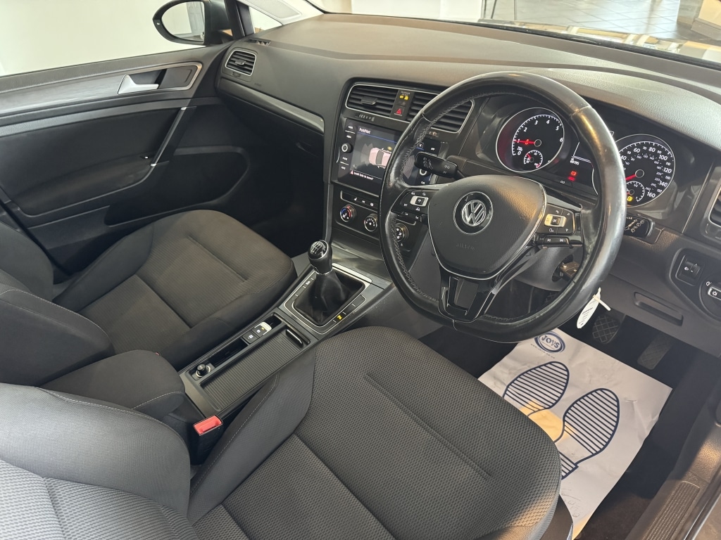 Used Volkswagen Golf 2017 for sale - 75826870: Photo 9