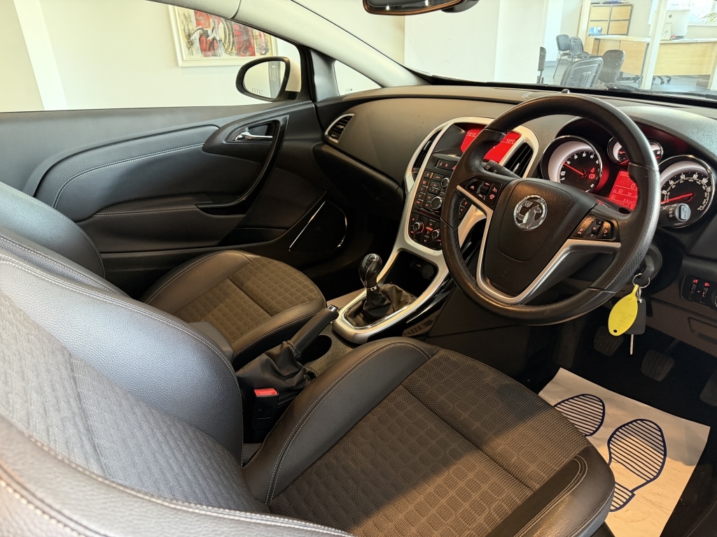 Used Vauxhall Astra GTC 2015 for sale - 77762242: Photo 10