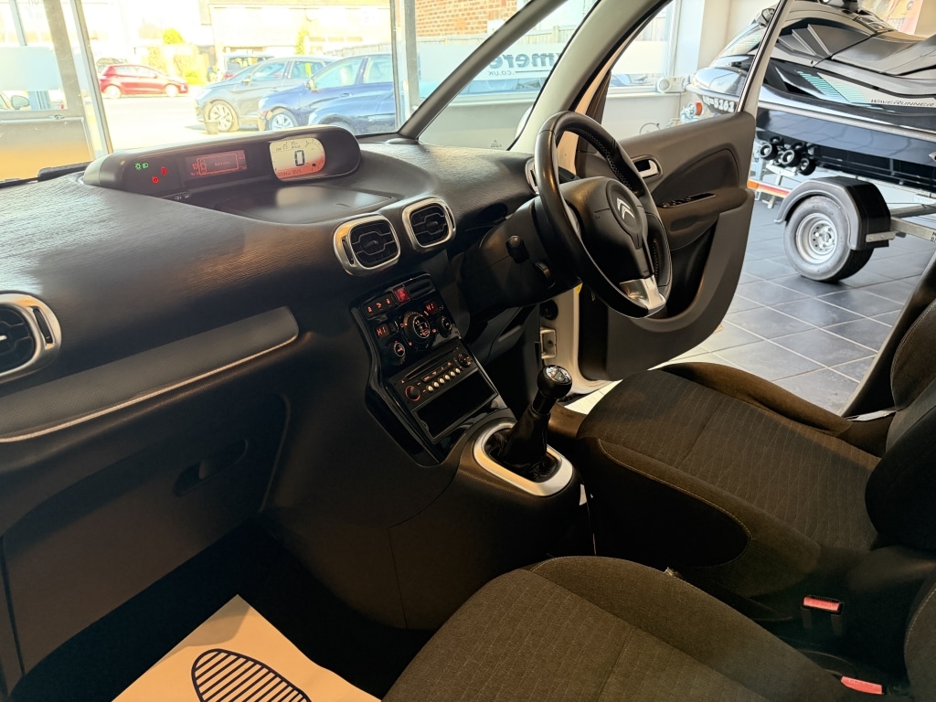 Used Citroen C3 Picasso 2016 for sale - 77548512: Photo 11