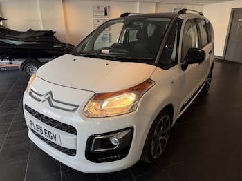 Used Citroen C3 Picasso 2016 for sale - 77548512: Photo