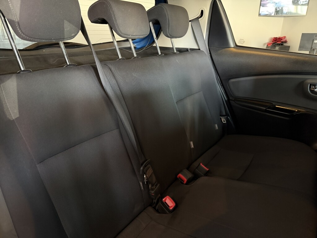 Used Toyota Yaris 2016 for sale - 77630468: Photo 12