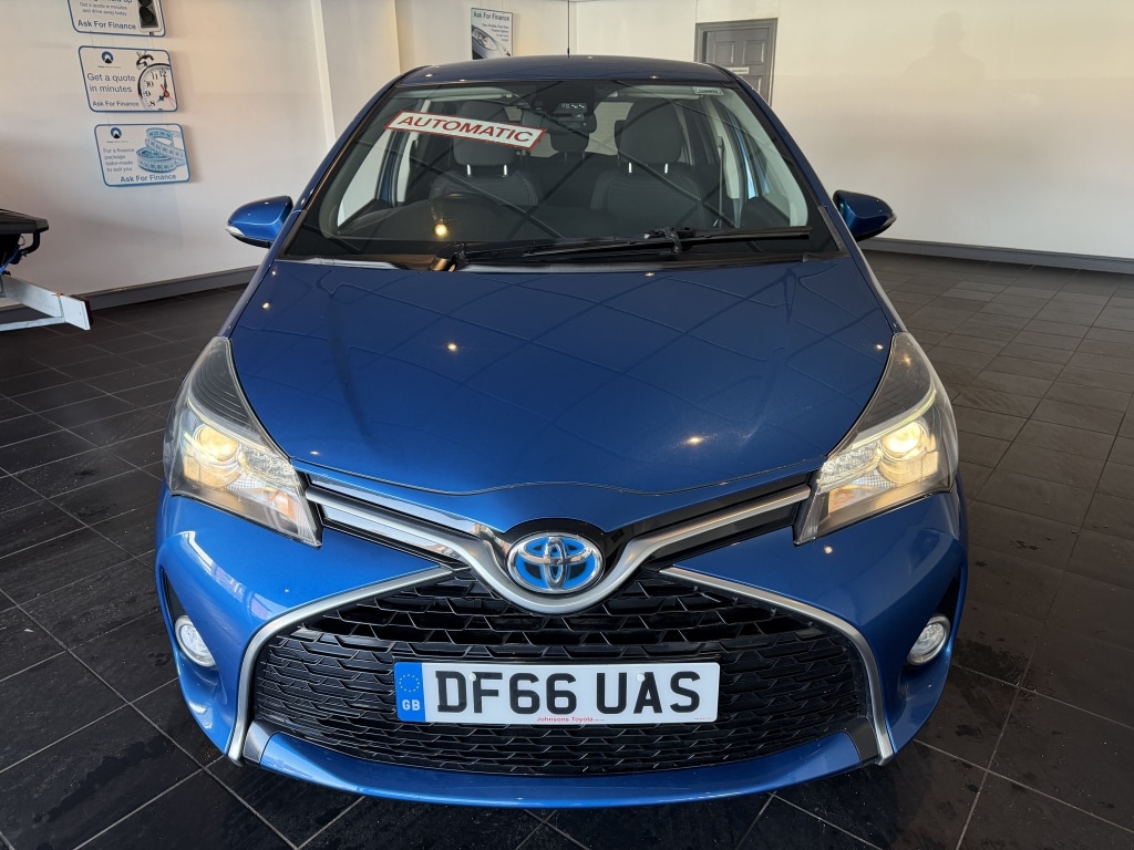 Used Toyota Yaris 2016 for sale - 77630468: Photo 2