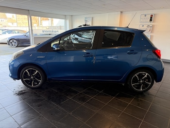 Used Toyota Yaris 2016 for sale - 77630468: Photo