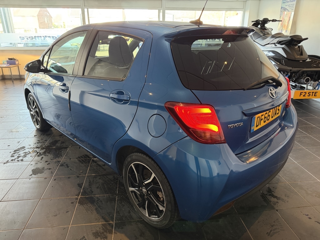 Used Toyota Yaris 2016 for sale - 77630468: Photo 5