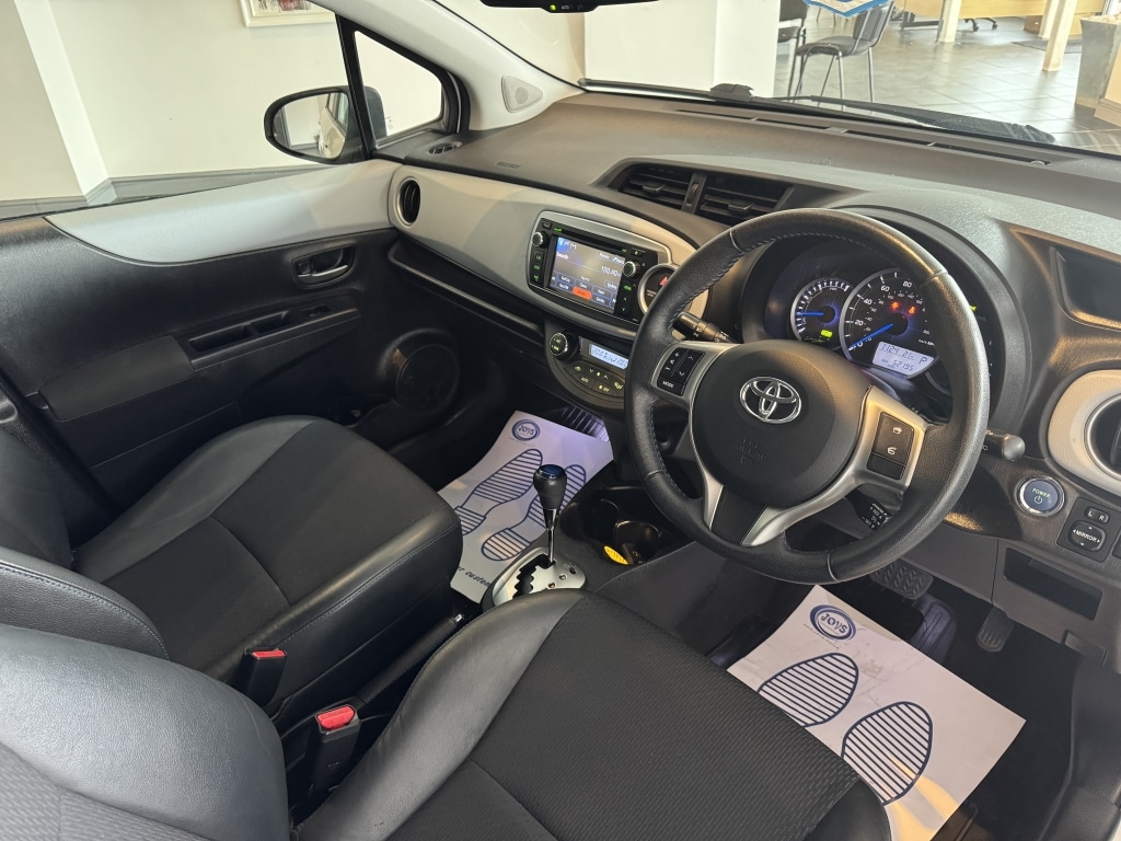 Used Toyota Yaris 2014 for sale - 75948738: Photo 10