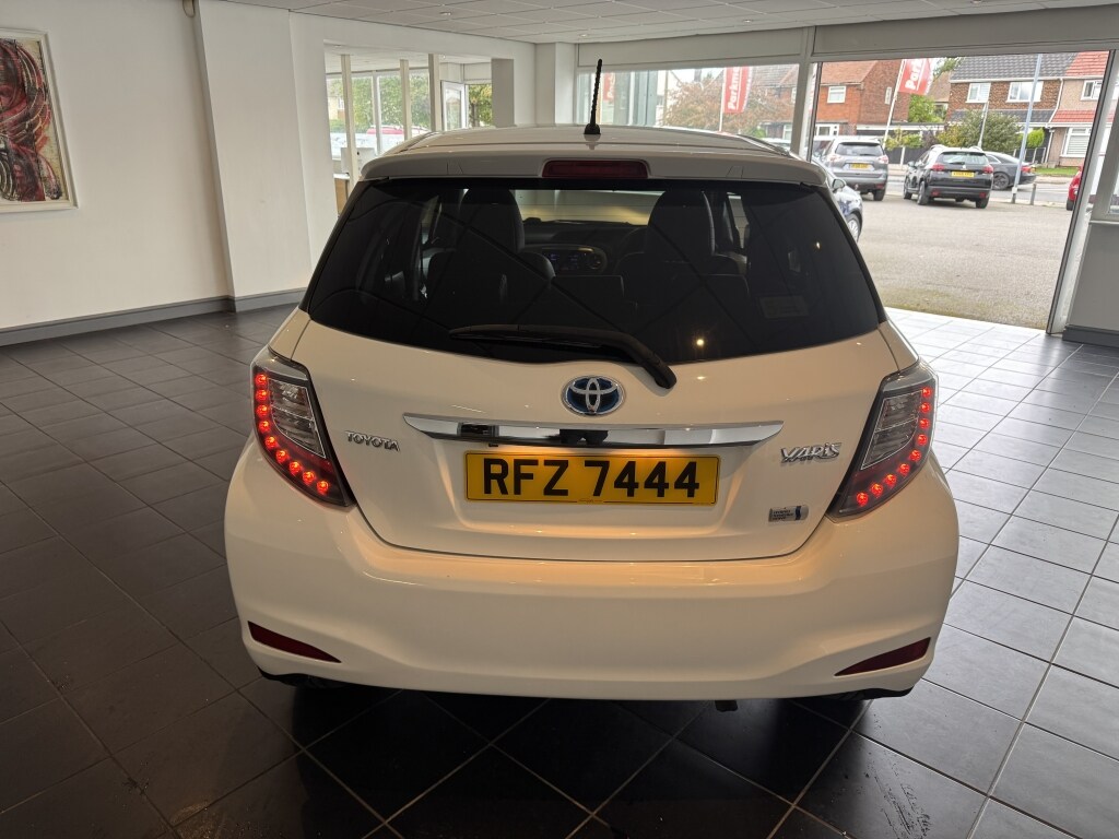 Used Toyota Yaris 2014 for sale - 75948738: Photo 6