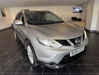 Used Nissan Qashqai 2015 for sale - 77300244: Photo