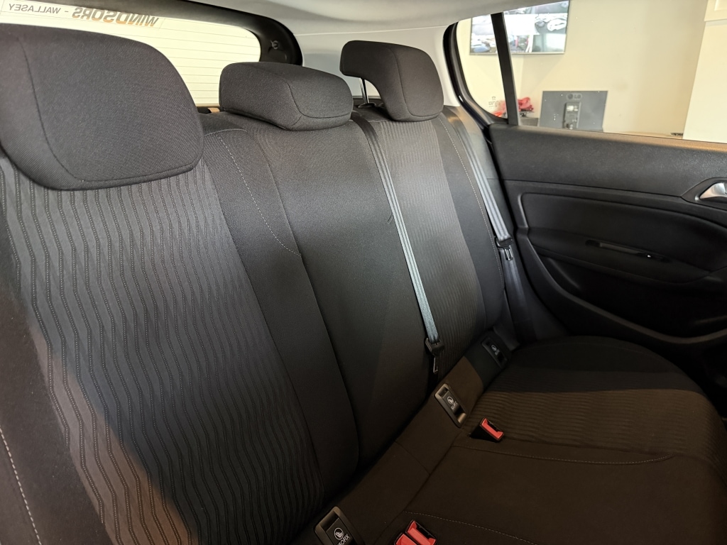 Used Peugeot 308 2015 for sale - 77556404: Photo 12