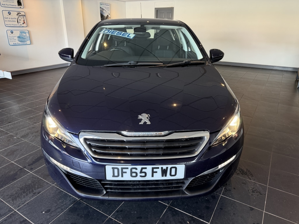 Used Peugeot 308 2015 for sale - 77556404: Photo 2