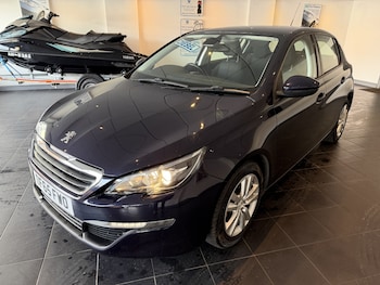 Used Peugeot 308 2015 for sale - 77556404: Photo