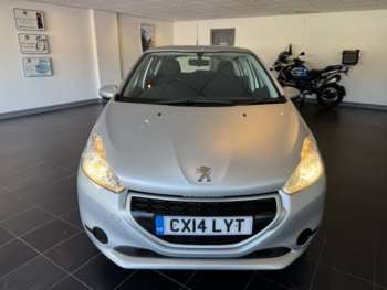 Used Peugeot 208 2014 for sale - 74603891: Photo