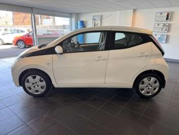 Used Toyota AYGO 2015 for sale - 74341195: Photo
