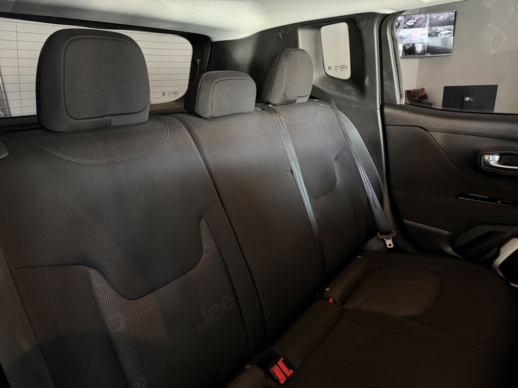 Used Jeep Renegade 2017 for sale - 77563137: Photo 12