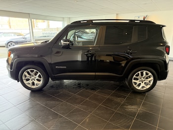Used Jeep Renegade 2017 for sale - 77563137: Photo