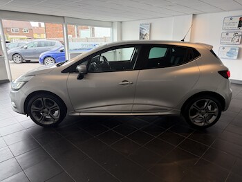 Used Renault Clio 2019 for sale - 78655836: Photo