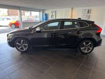 Used Volvo V40 2015 for sale - 74603886: Photo