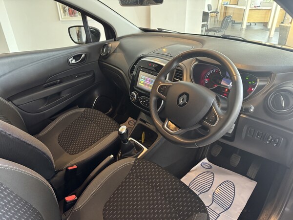 Used Renault Captur 2017 for sale - 76007353: Photo 10