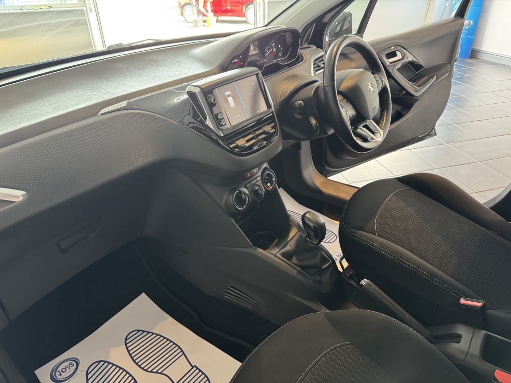 Used Peugeot 208 2018 for sale - 75454785: Photo 11