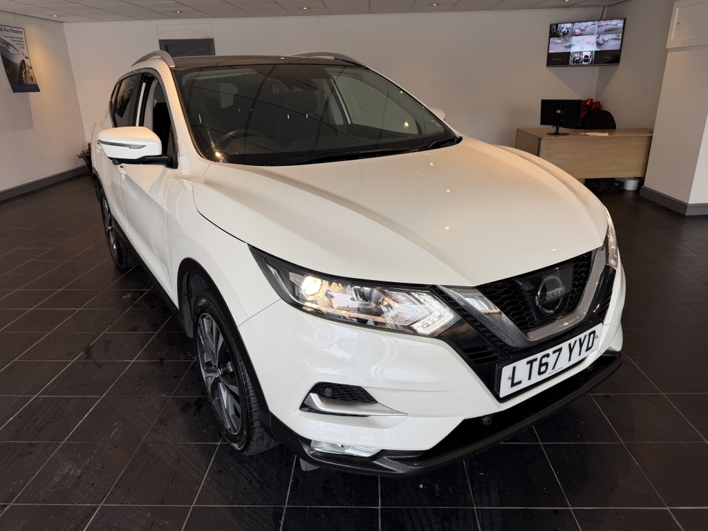 Used Nissan Qashqai 2017 for sale - 76506279: Photo 1