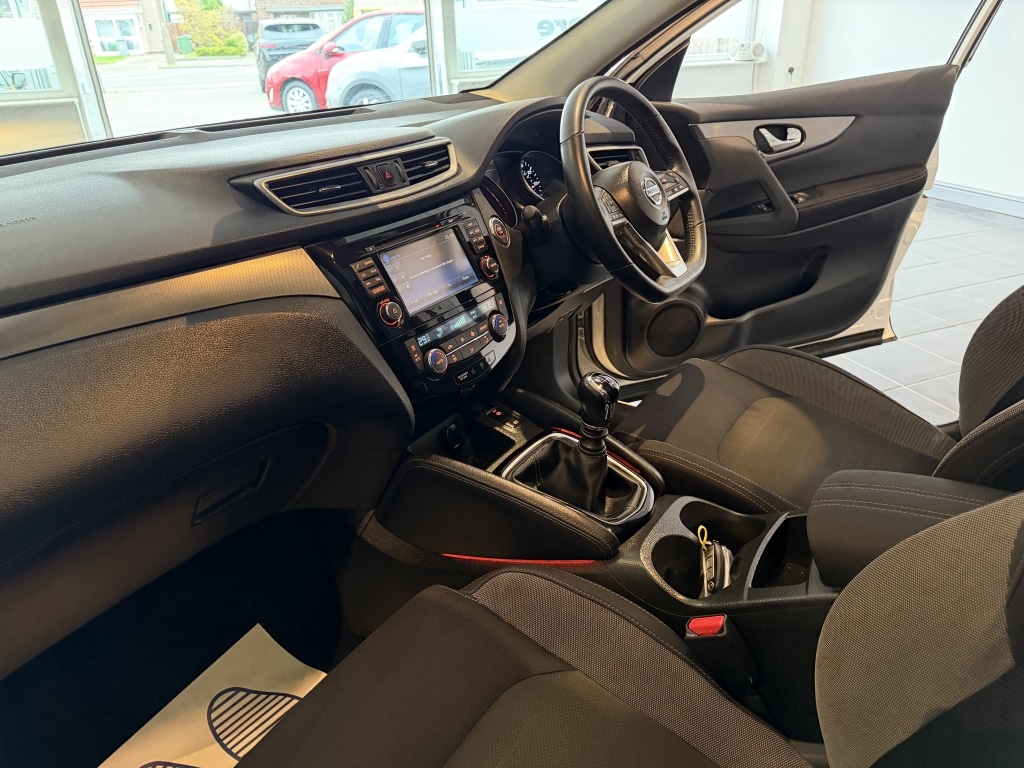 Used Nissan Qashqai 2017 for sale - 76506279: Photo 11