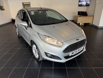 Used Ford Fiesta 2015 for sale - 79515340: Photo