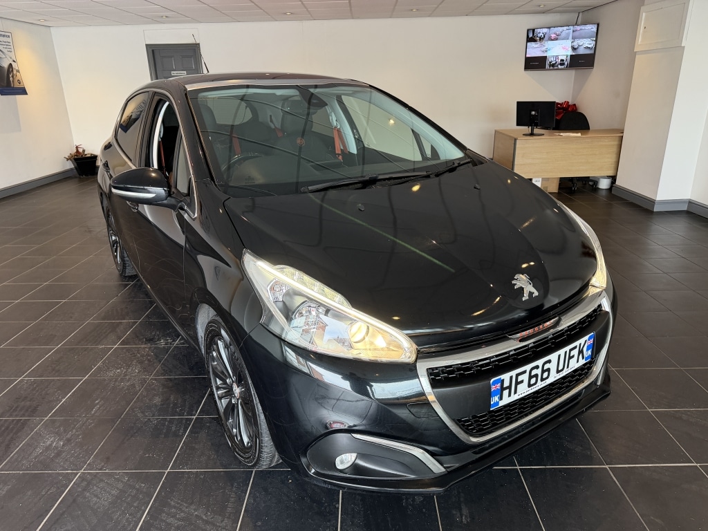 Used Peugeot 208 2016 for sale - 76506275: Photo 1