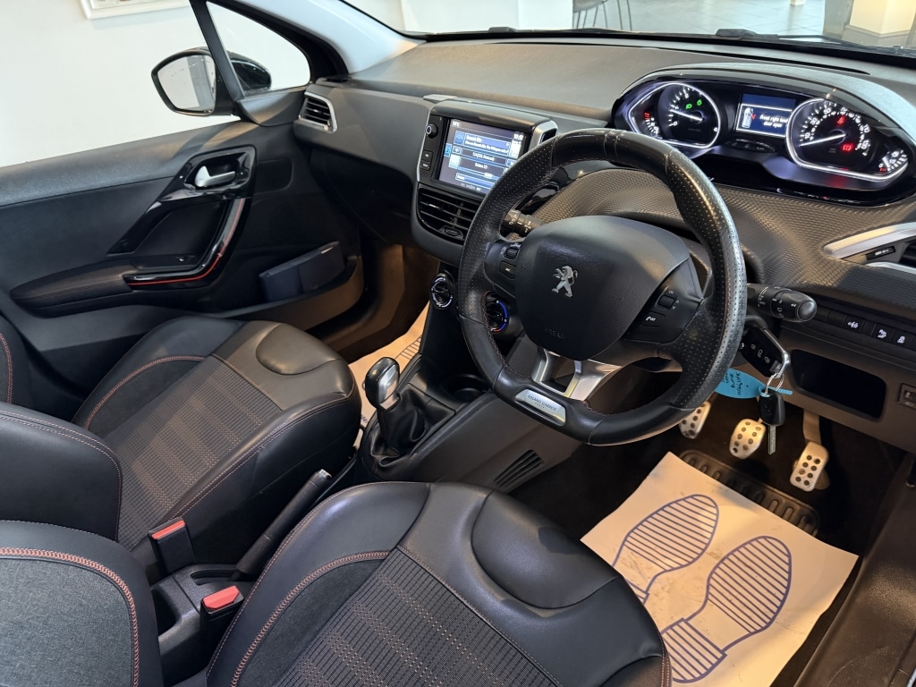 Used Peugeot 208 2016 for sale - 76506275: Photo 10