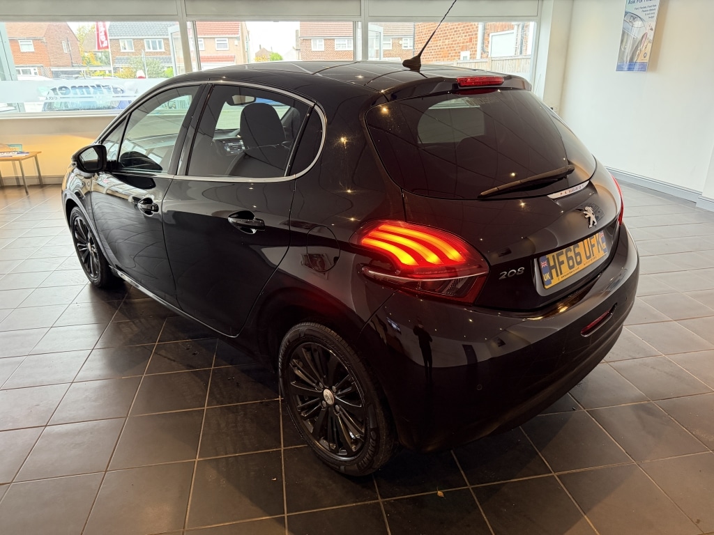 Used Peugeot 208 2016 for sale - 76506275: Photo 5