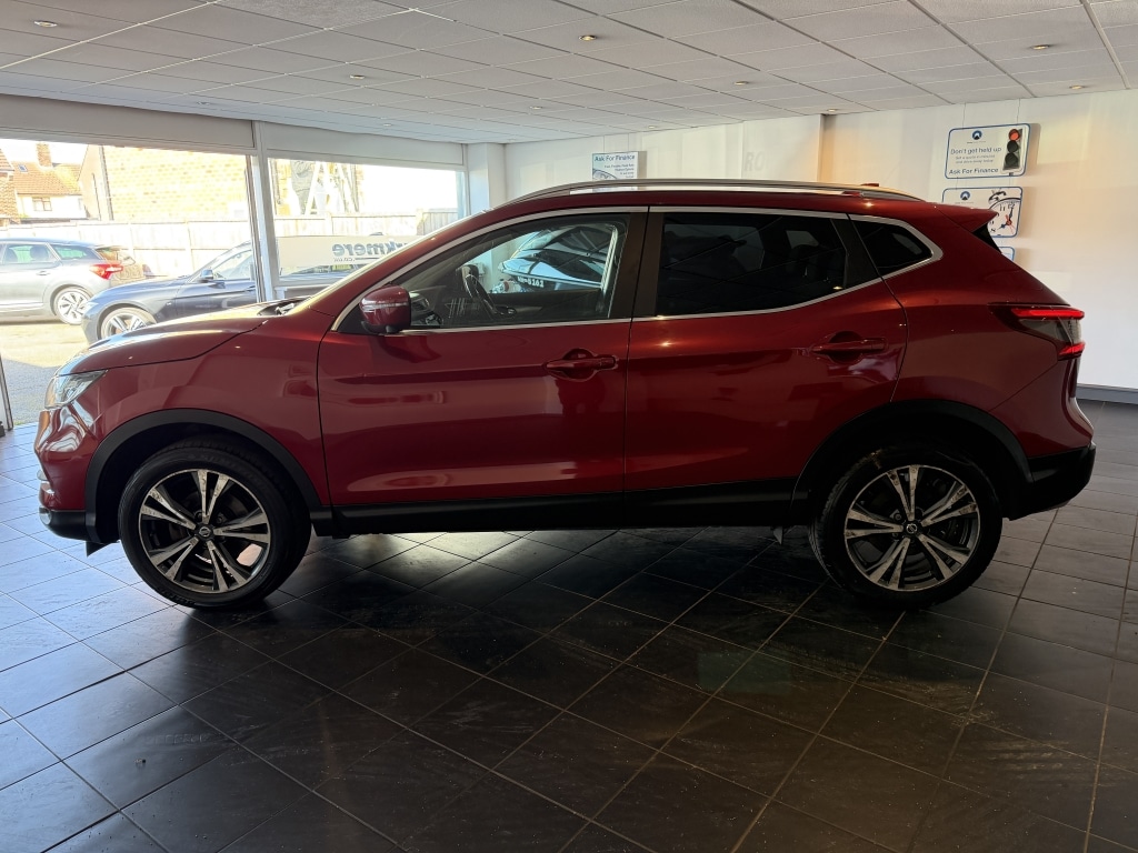 Used Nissan Qashqai 2017 for sale - 77837279: Photo 4