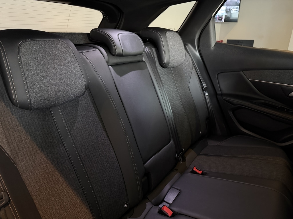 Used Peugeot 3008 2018 for sale - 77630467: Photo 12