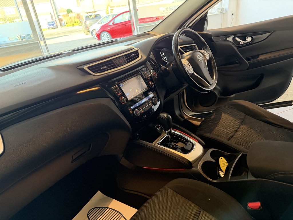 Used Nissan Qashqai 2016 for sale - 76651943: Photo 11