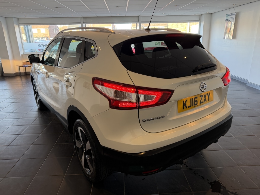 Used Nissan Qashqai 2016 for sale - 76651943: Photo 5