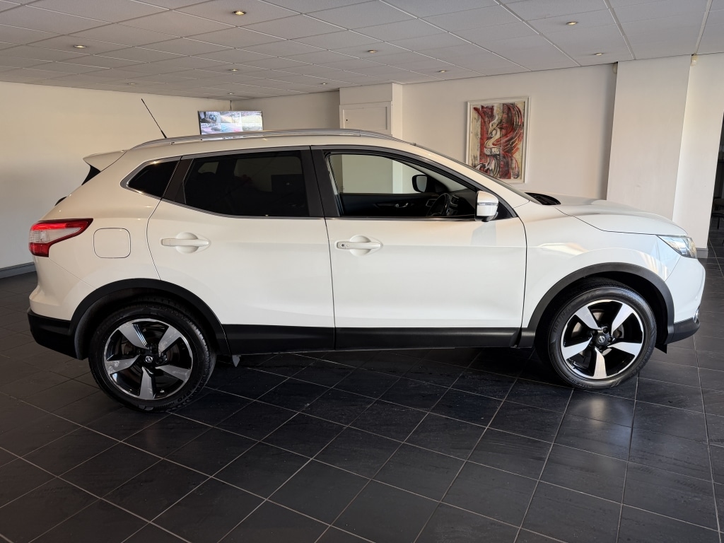 Used Nissan Qashqai 2016 for sale - 76651943: Photo 8