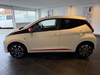 Used Toyota AYGO 2021 for sale - 77224091: Photo