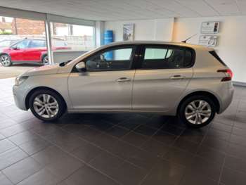 Used Peugeot 308 2015 for sale - 74951332: Photo