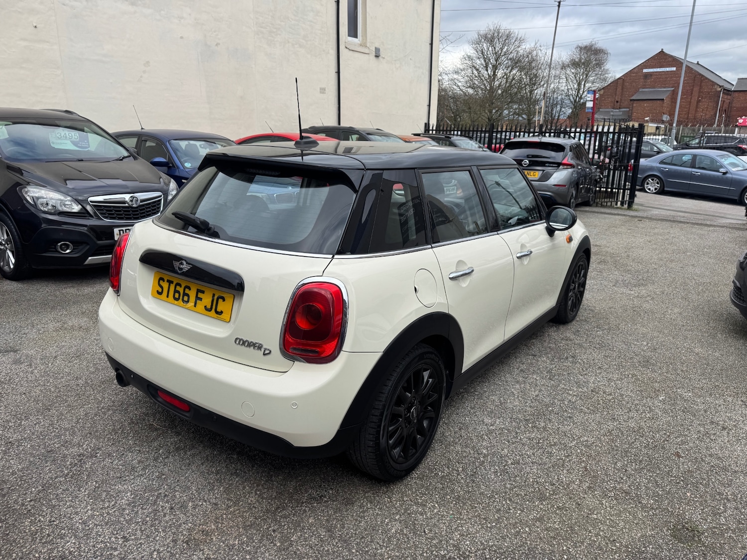 Used MINI Hatch 2016 for sale - 77998111: Photo 8