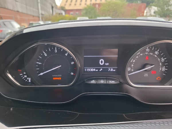 Used Peugeot 2008 2016 for sale - 76194566: Photo 6